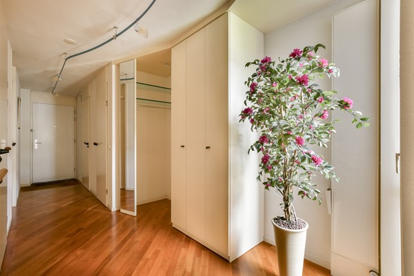 Medium property photo - Ladogameerhof 150, 1060 RE Amsterdam